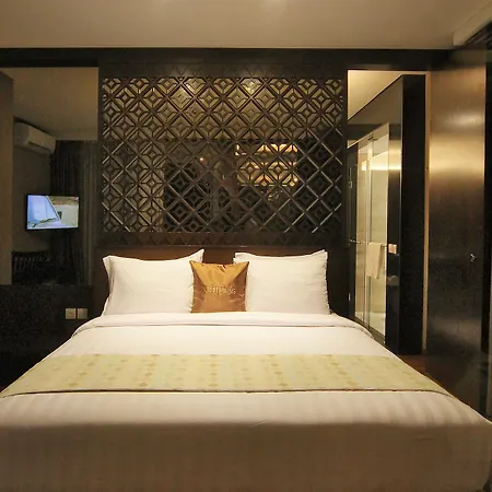 The Sterling Hotel & Villa'S